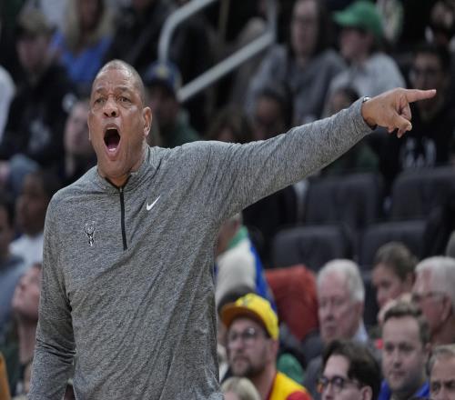 欧罗巴周四,帕纳辛纳科,皇家贝蒂斯,星耀娱乐,星耀娱乐官网